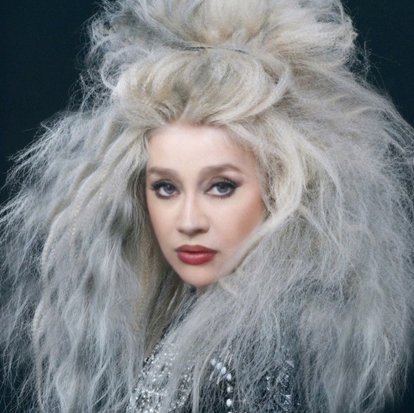 Meet your Posher, Wendy - Picture 2 of 2